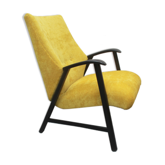 Fauteuil des années 1950 en velours jaune, entièrement restauré