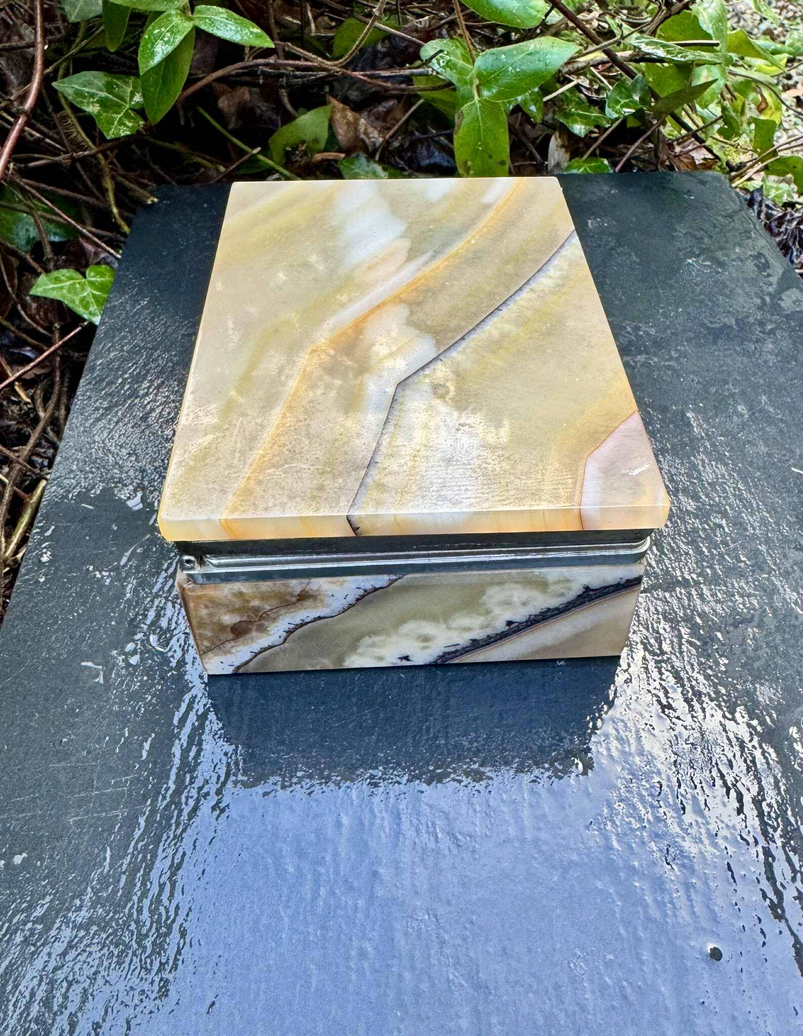 Onyx catchall box from the 1960s, vintage Italy.