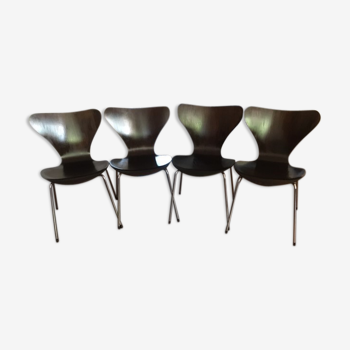 Series of 4 chairs 3107 by Arne Jacobsen edition Fritz Hansen