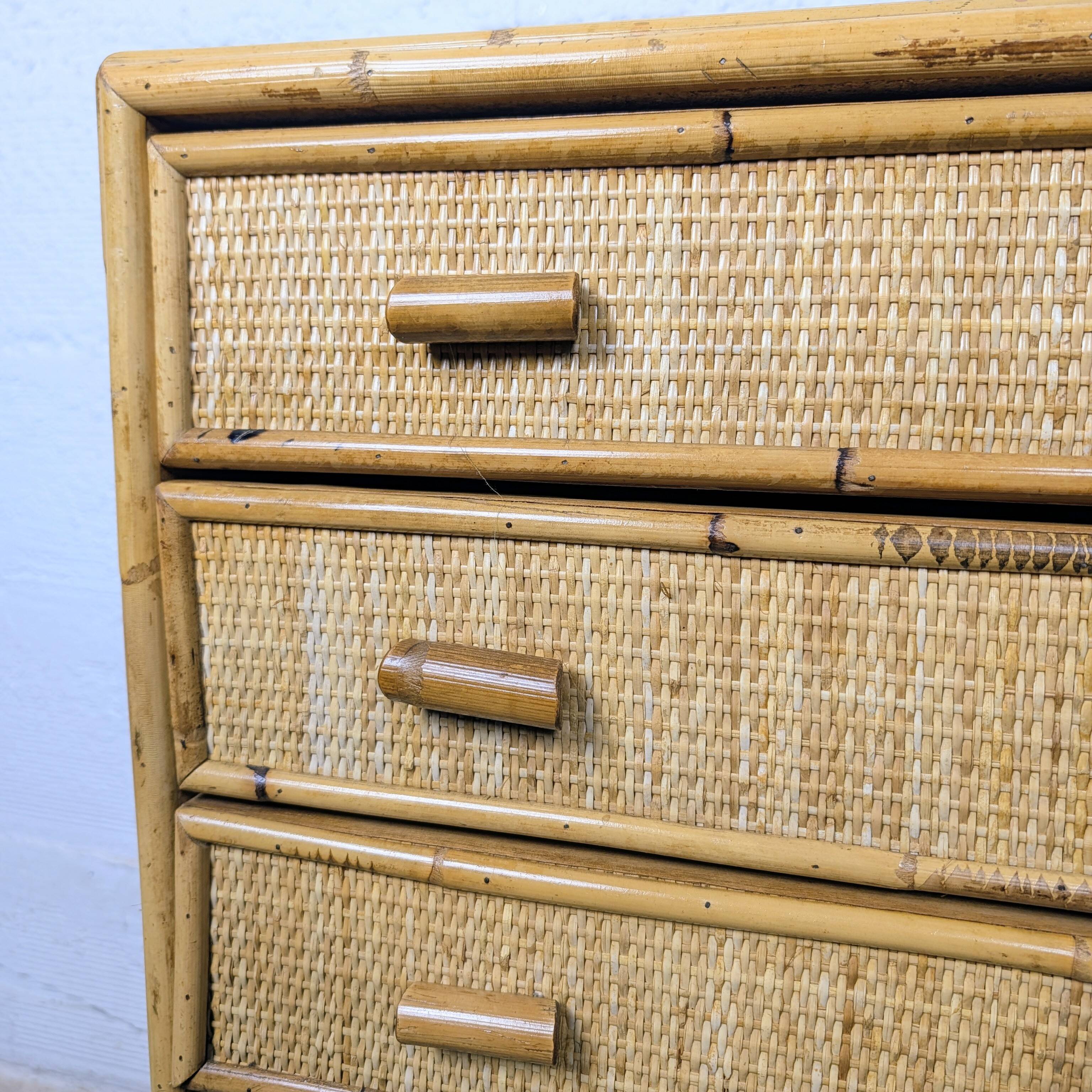 Light rattan chest of drawers with caning