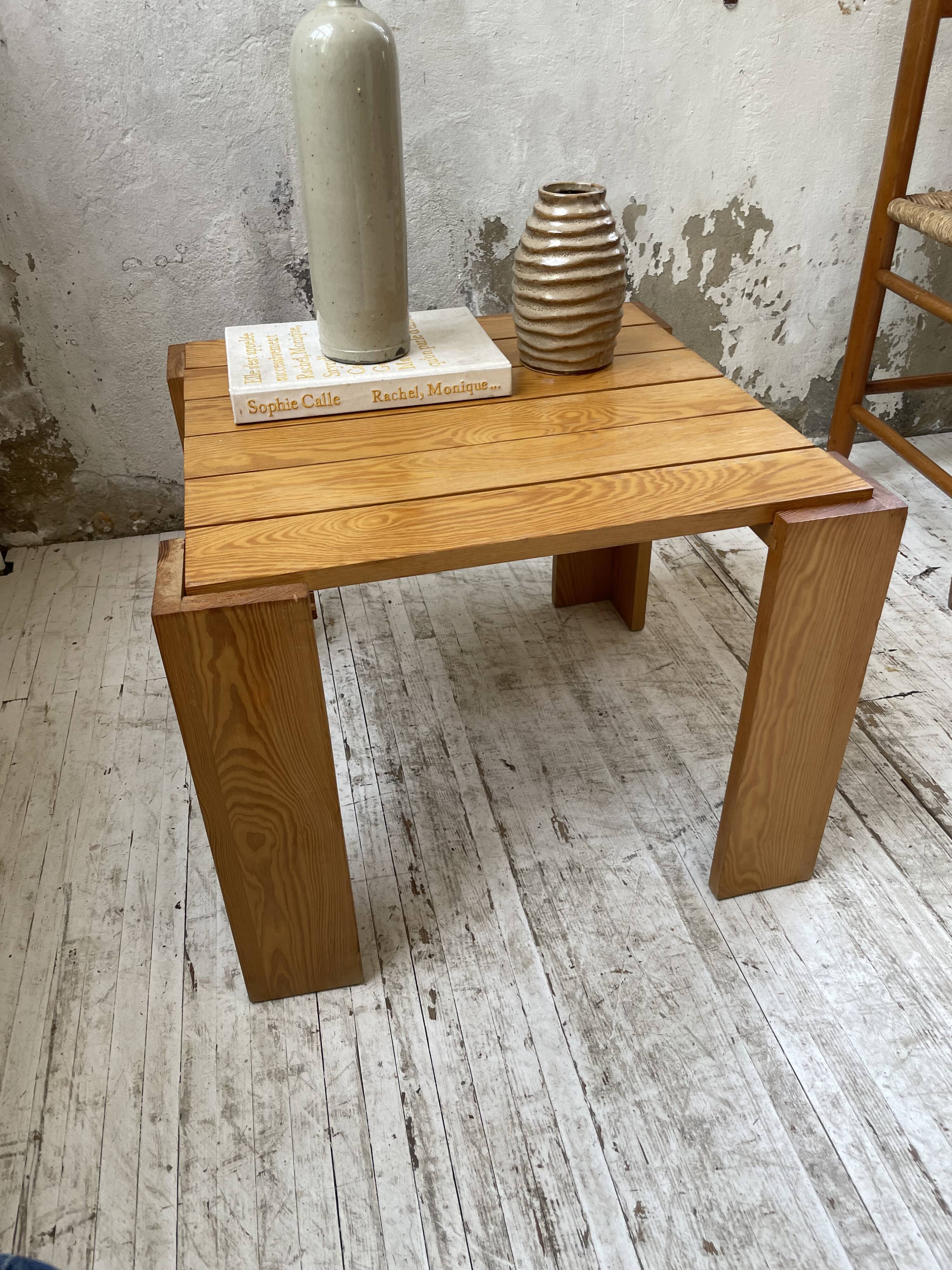 Square pine coffee table from the 70s revival