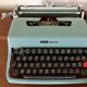 Machine à écrire olivetti lettera 32