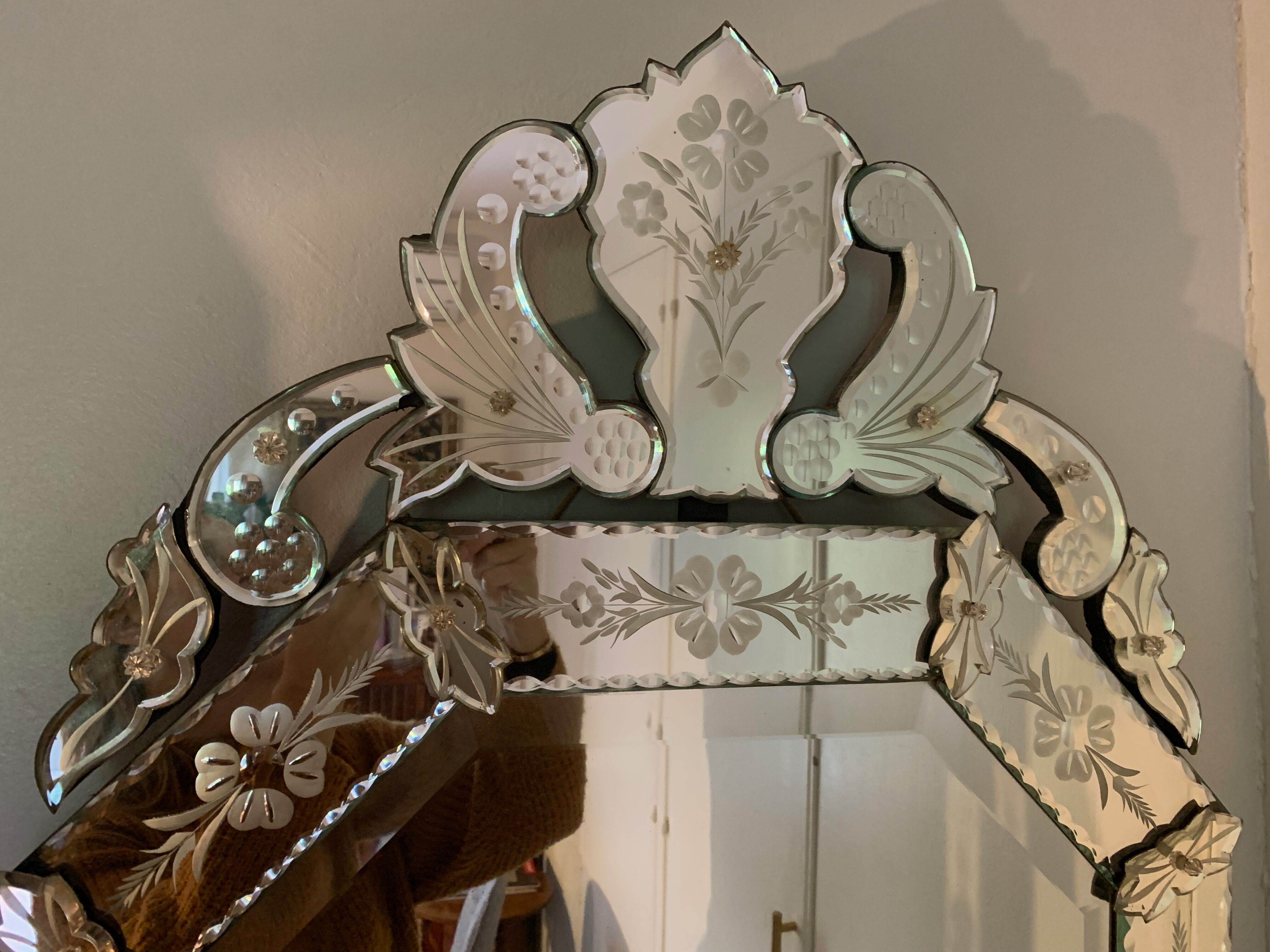 Bevelled venetian mirror with pediment, high 110 cm