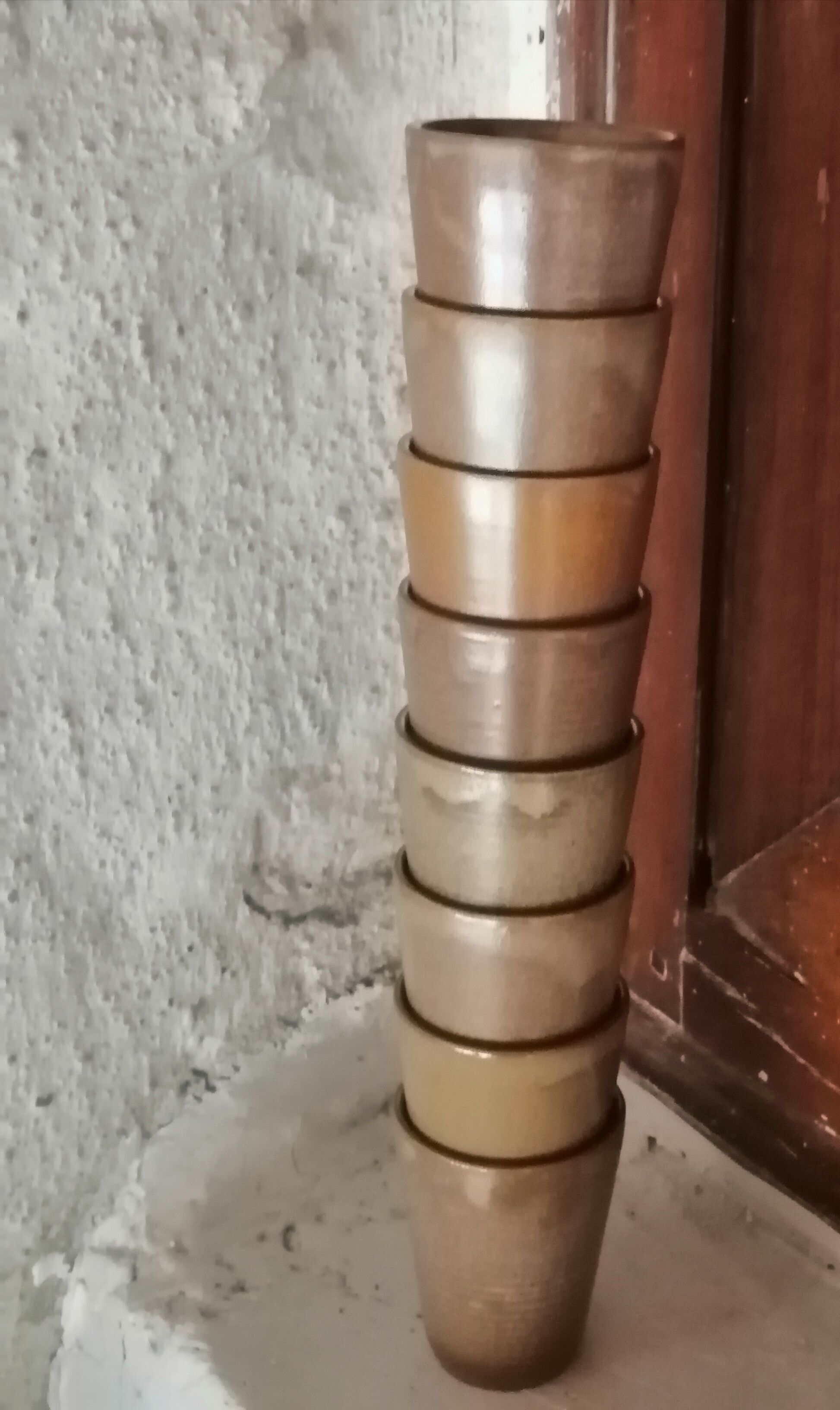 8 enamelled sandstone glasses