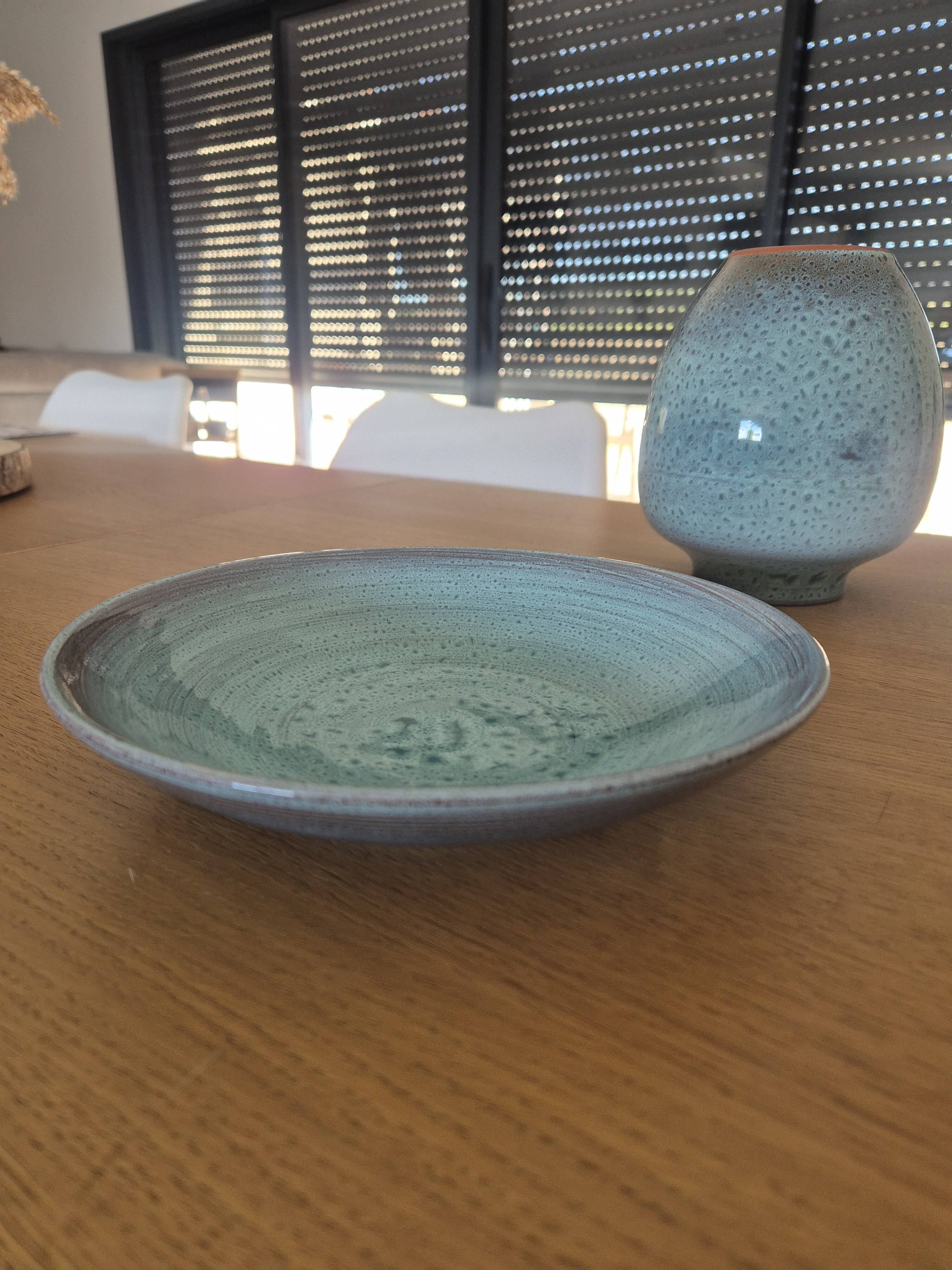 Workshop set in glazed stoneware by Antonio LAMPECCO (Maredsous Abbey)