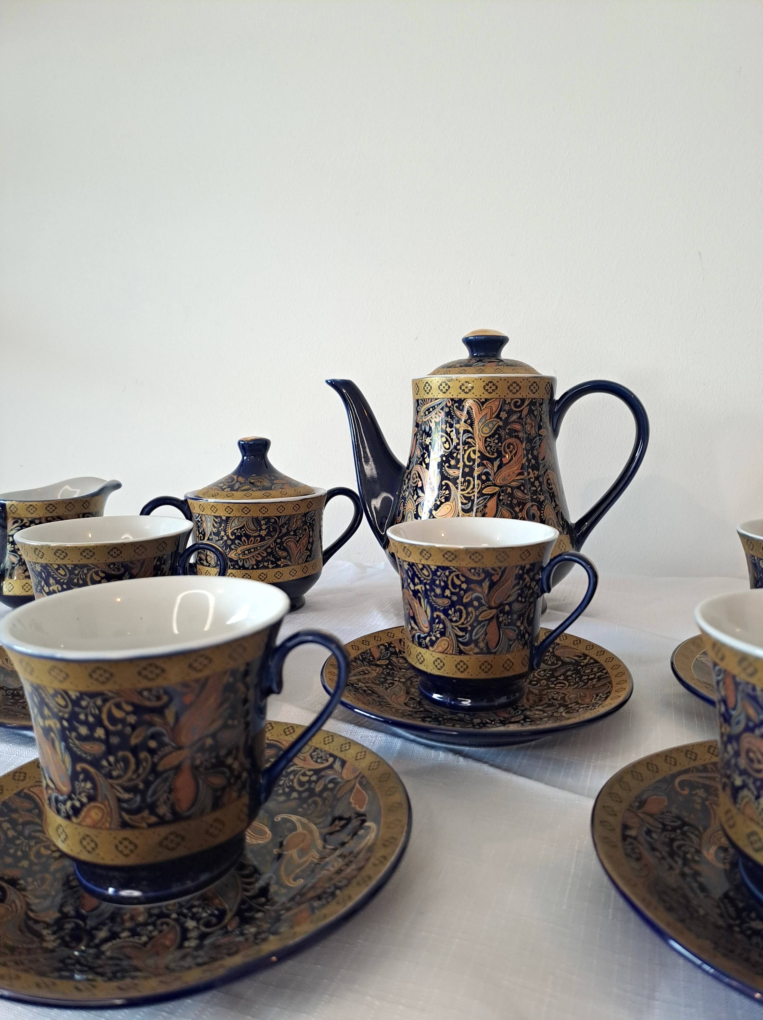 Service à café vintage D&S France – porcelaine bleue et or – 13 pièces