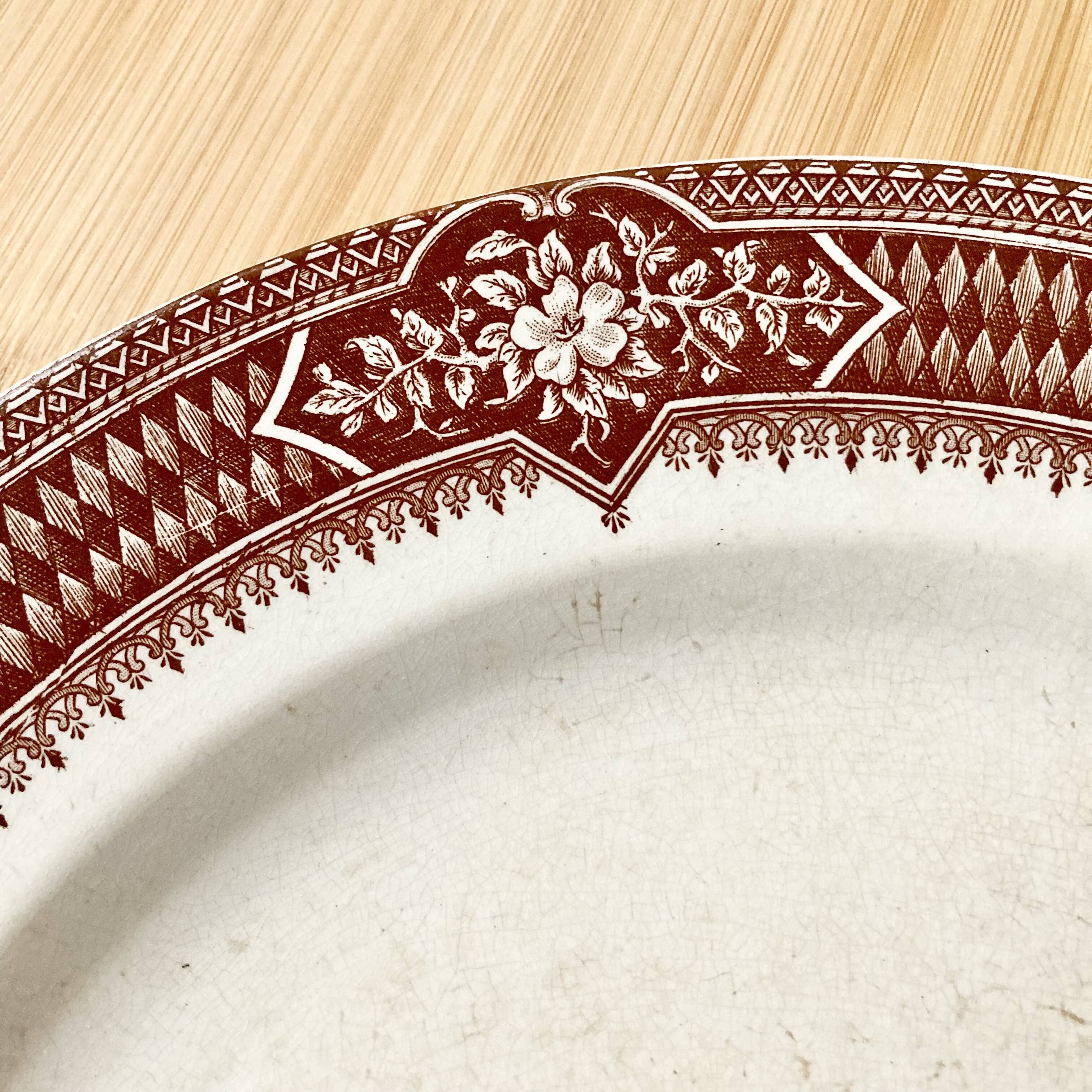 7 assiettes anciennes en faïence de PEXONNE F.F
