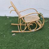Rocking chair en rotin et cannage