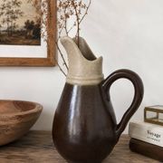 Two-tone stoneware jug model 424
