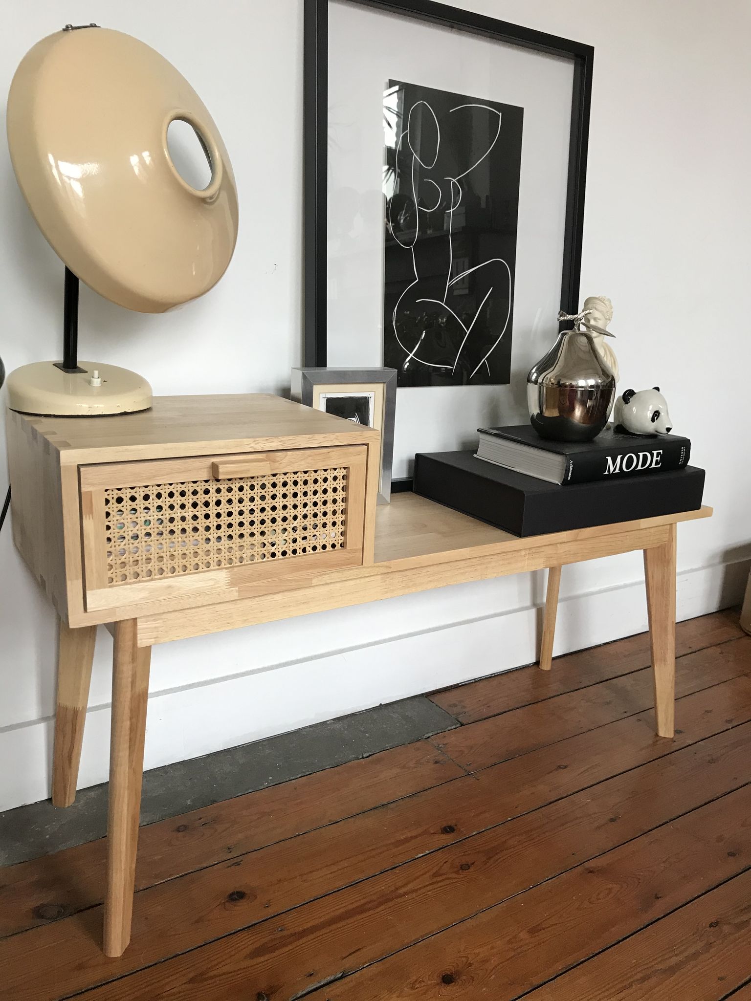 Meuble avec cannage