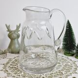 Pichet en verre soufflé et ciselé