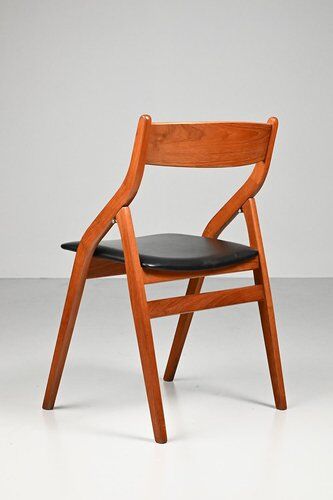 Folding Chair from Dyrlund