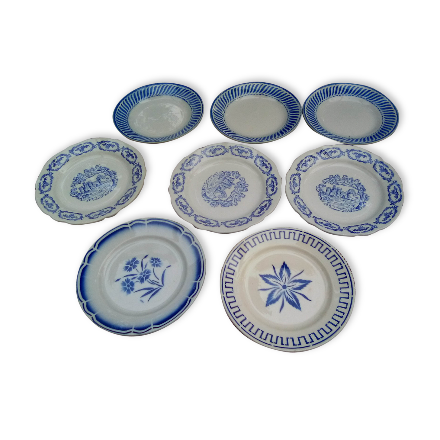 Assorted 8 old blue dessert plates