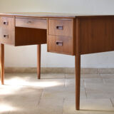 Scandinavian vintage office and chair - 60s