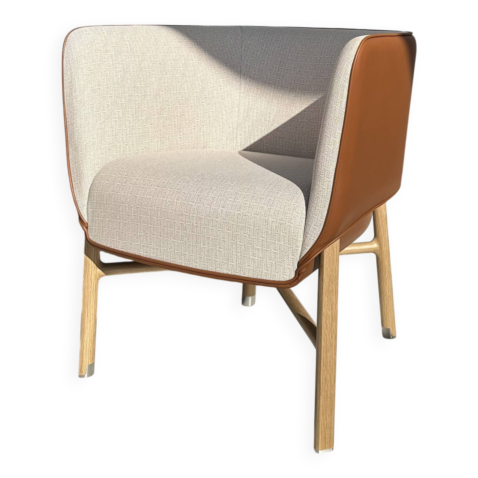 Cabriolet armchair in oak, Cravache Fauve/Seige leather, Hermès