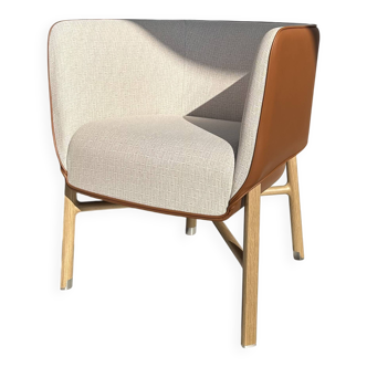 Fauteuil cabriolet en chêne et cuir cravache fauve/seigle Hermès