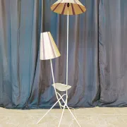 Lampadaire vintage dans le goût de Mathieu Matégot