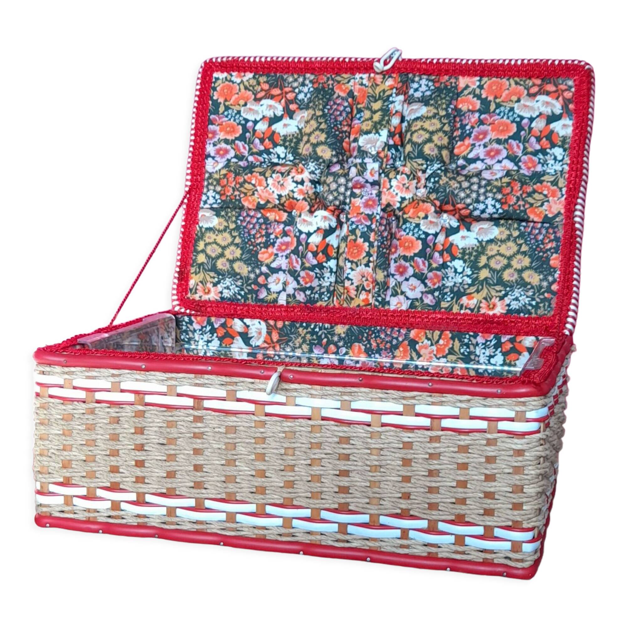 Sewing box rope and scoubidous 60s