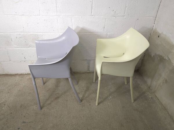Paire de chaises petits fauteuil Kartell Dr. No Philippe Stark