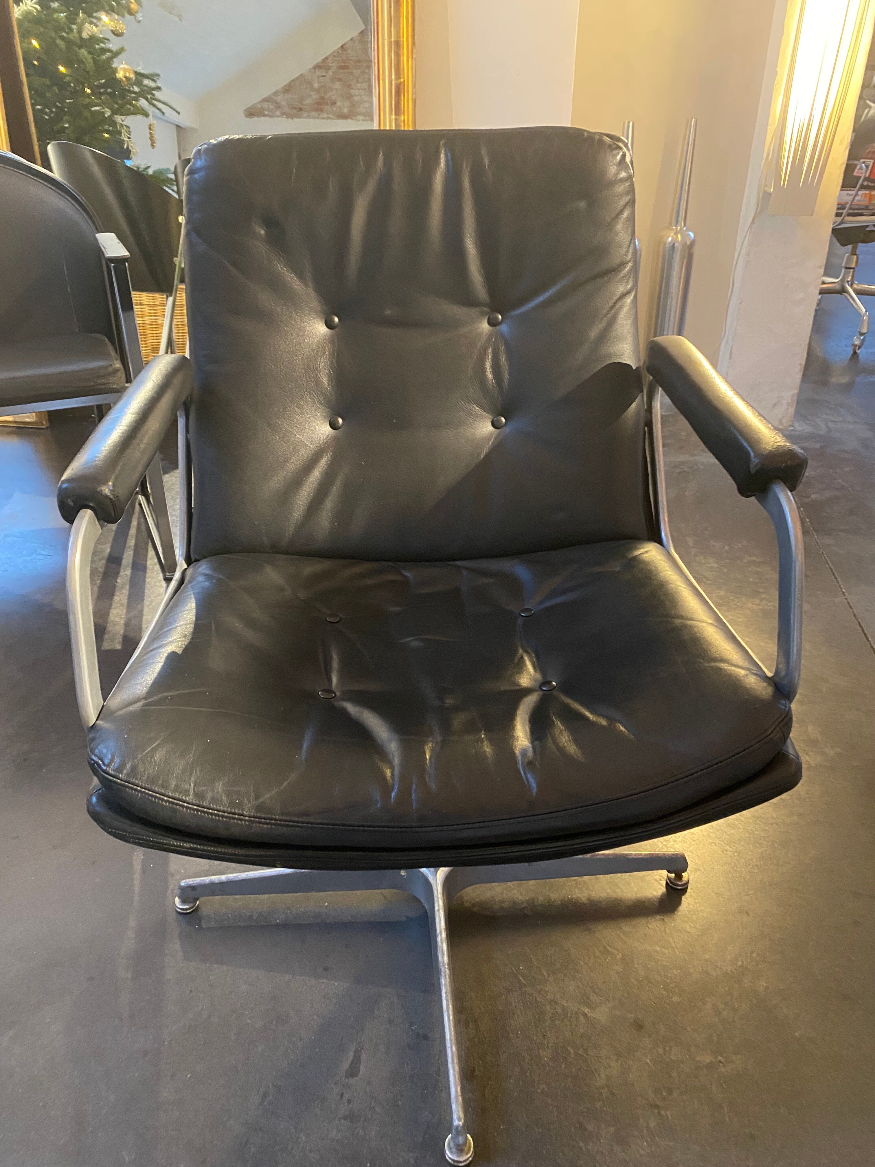 office chair by Geoffrey D.Harcourt for Artifort