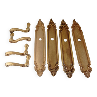 Door handles and plates