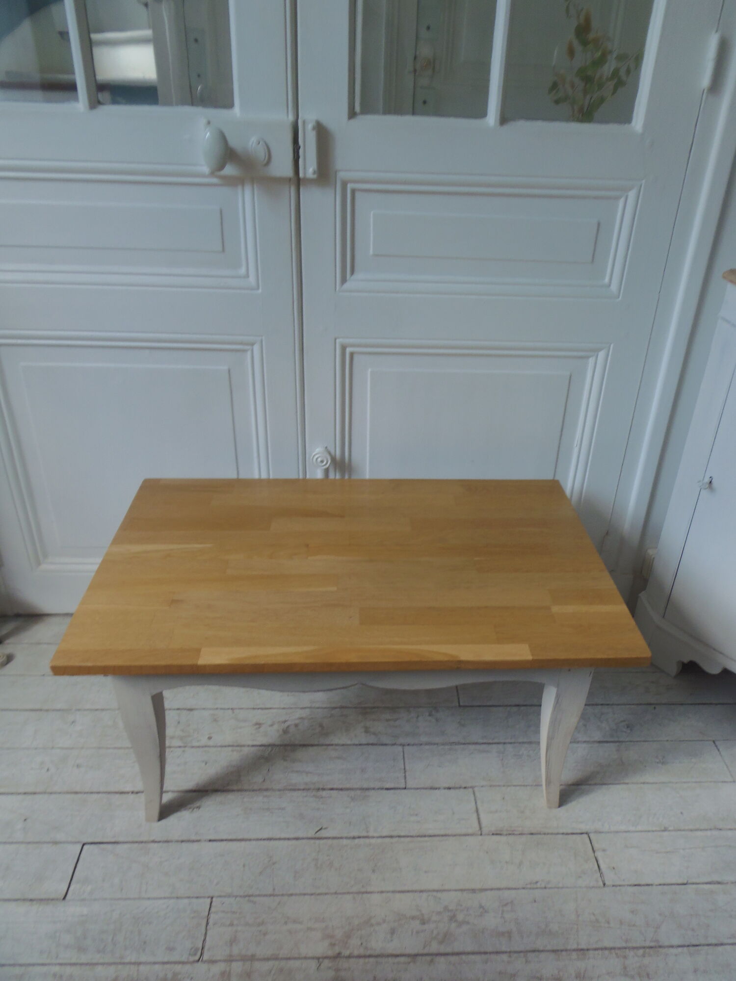 Vintage coffee table patinated pearl gray waxed finish, top against glued varnished oak