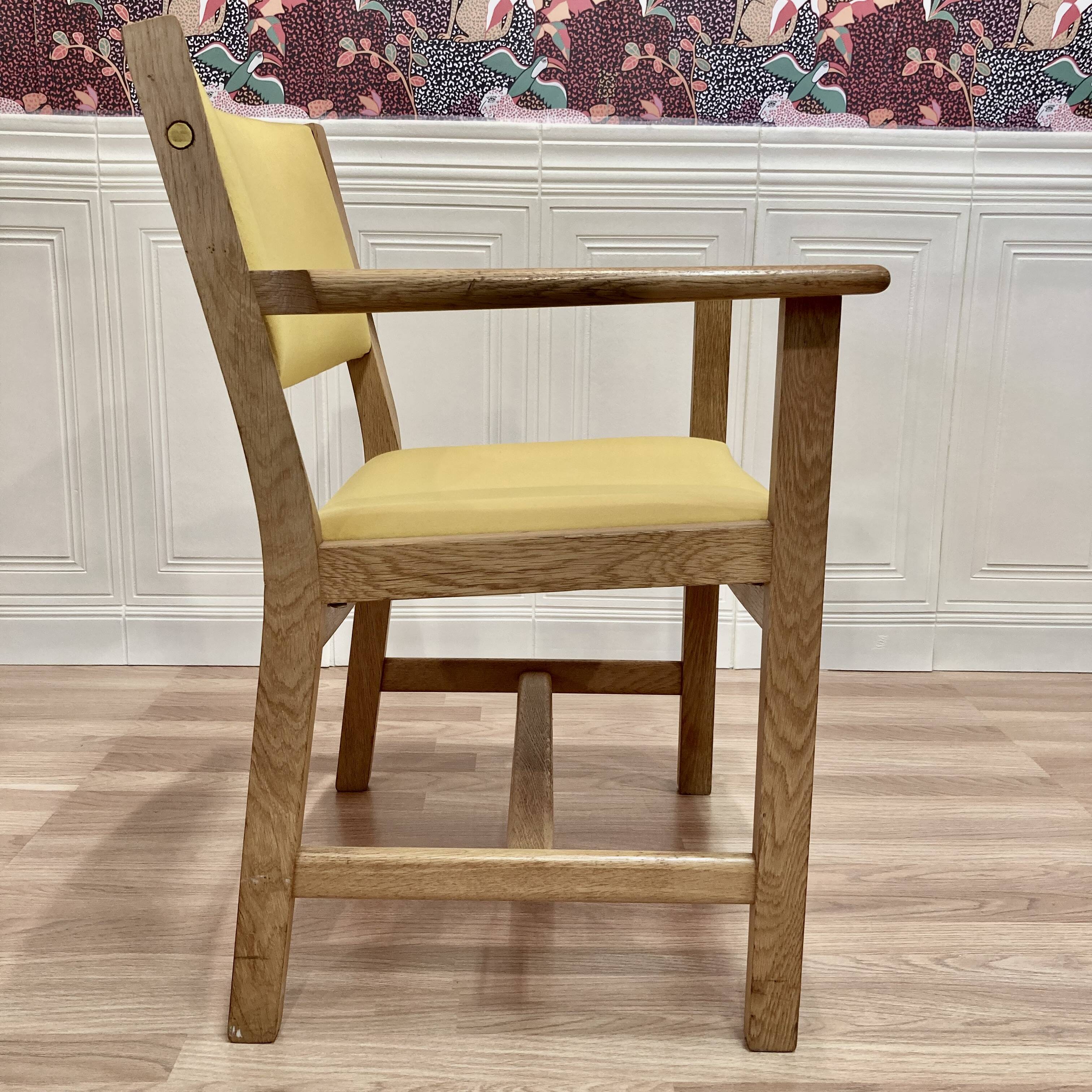 Set of 4 armchairs stamped Hans Wegner "Scandinavian design" 1960.