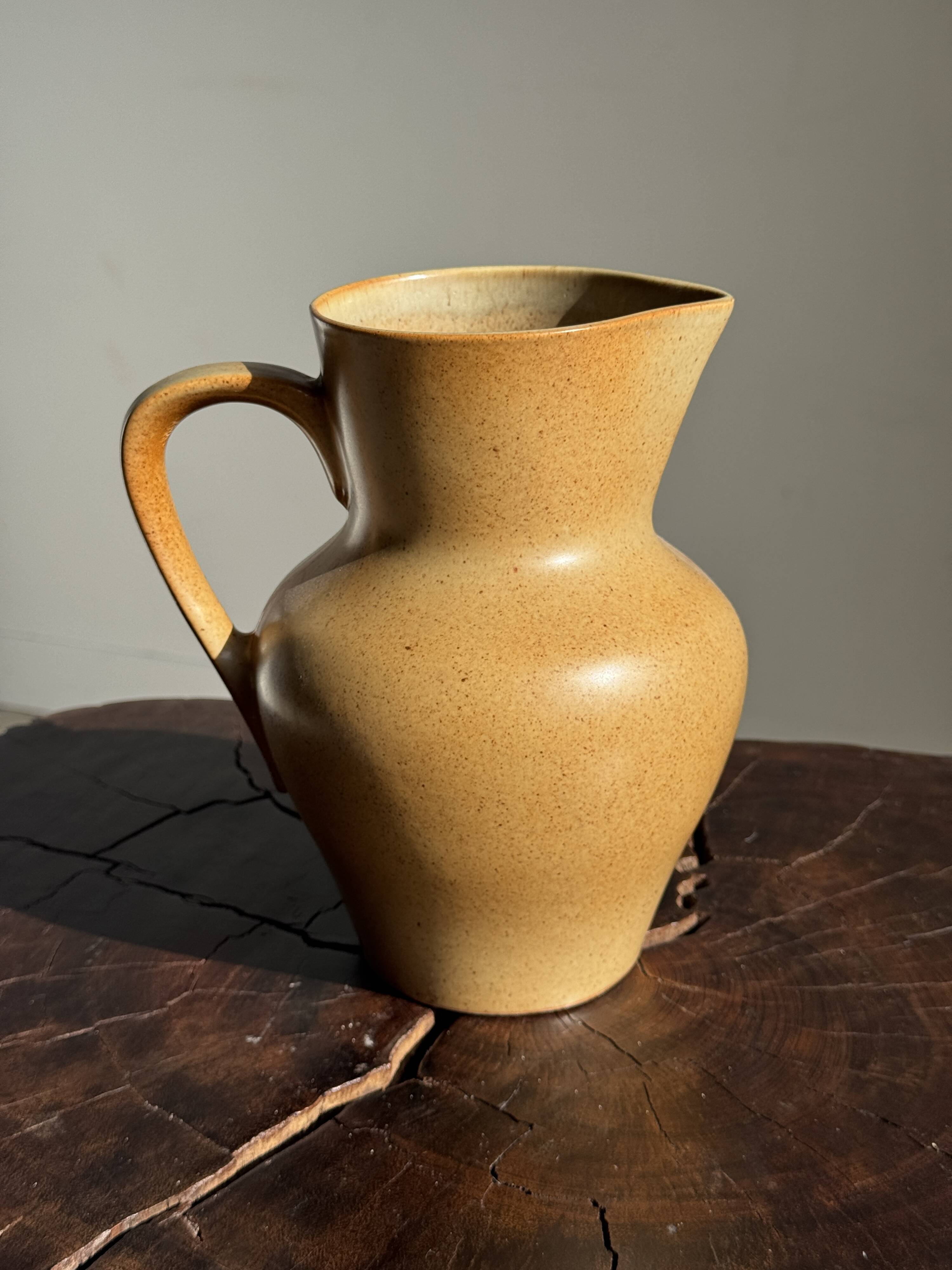 Grande carafe boule en grès orange H20