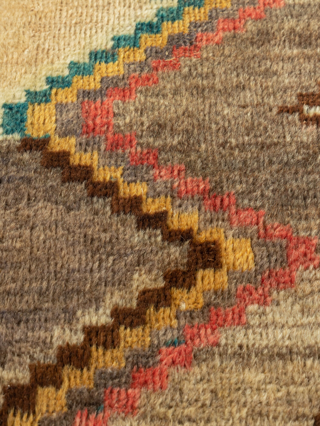 Vintage Berber rug, 127 x 205