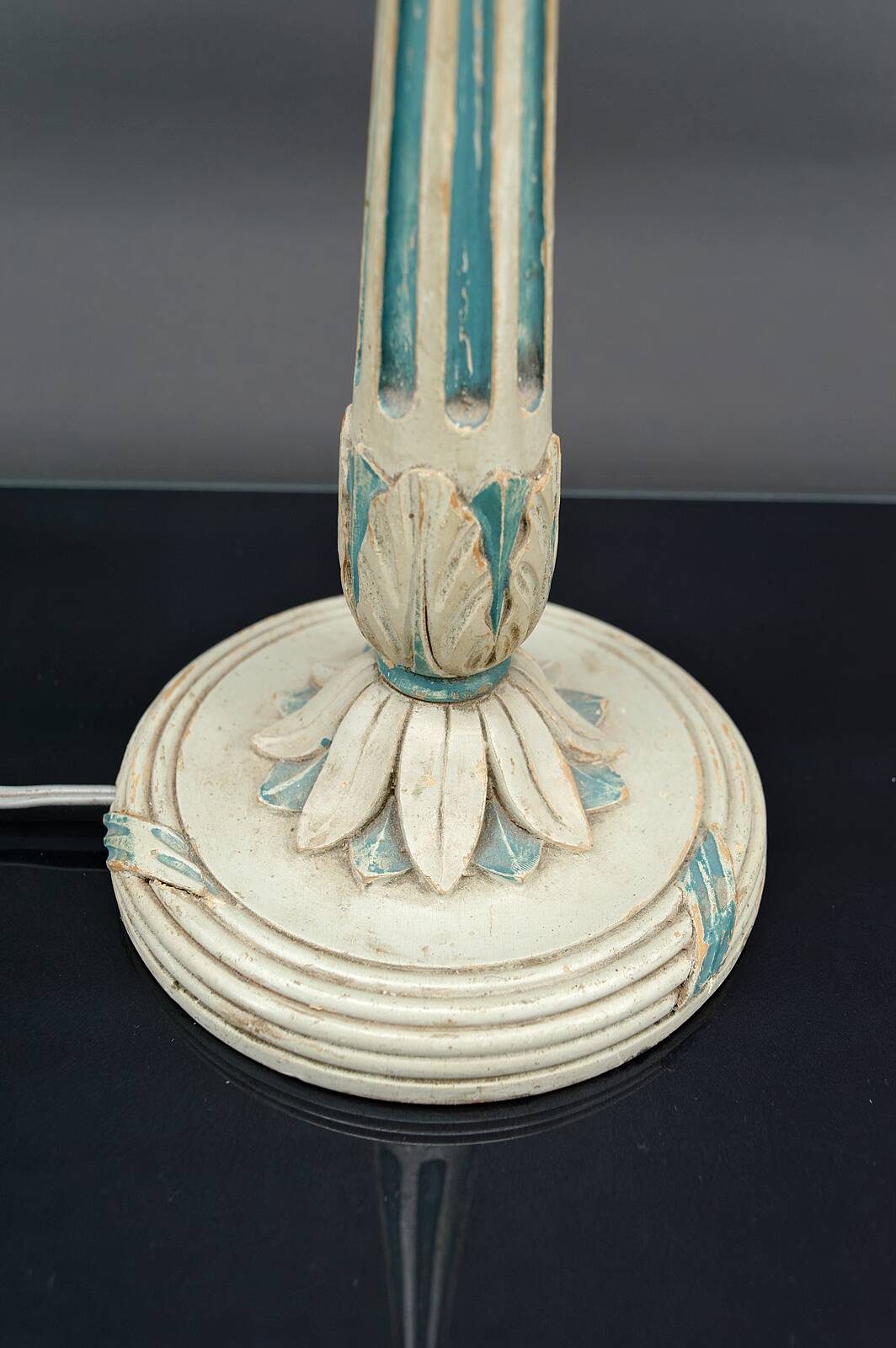 Art Deco wooden lamp painted in white and patinated blue, France, Circa 1920