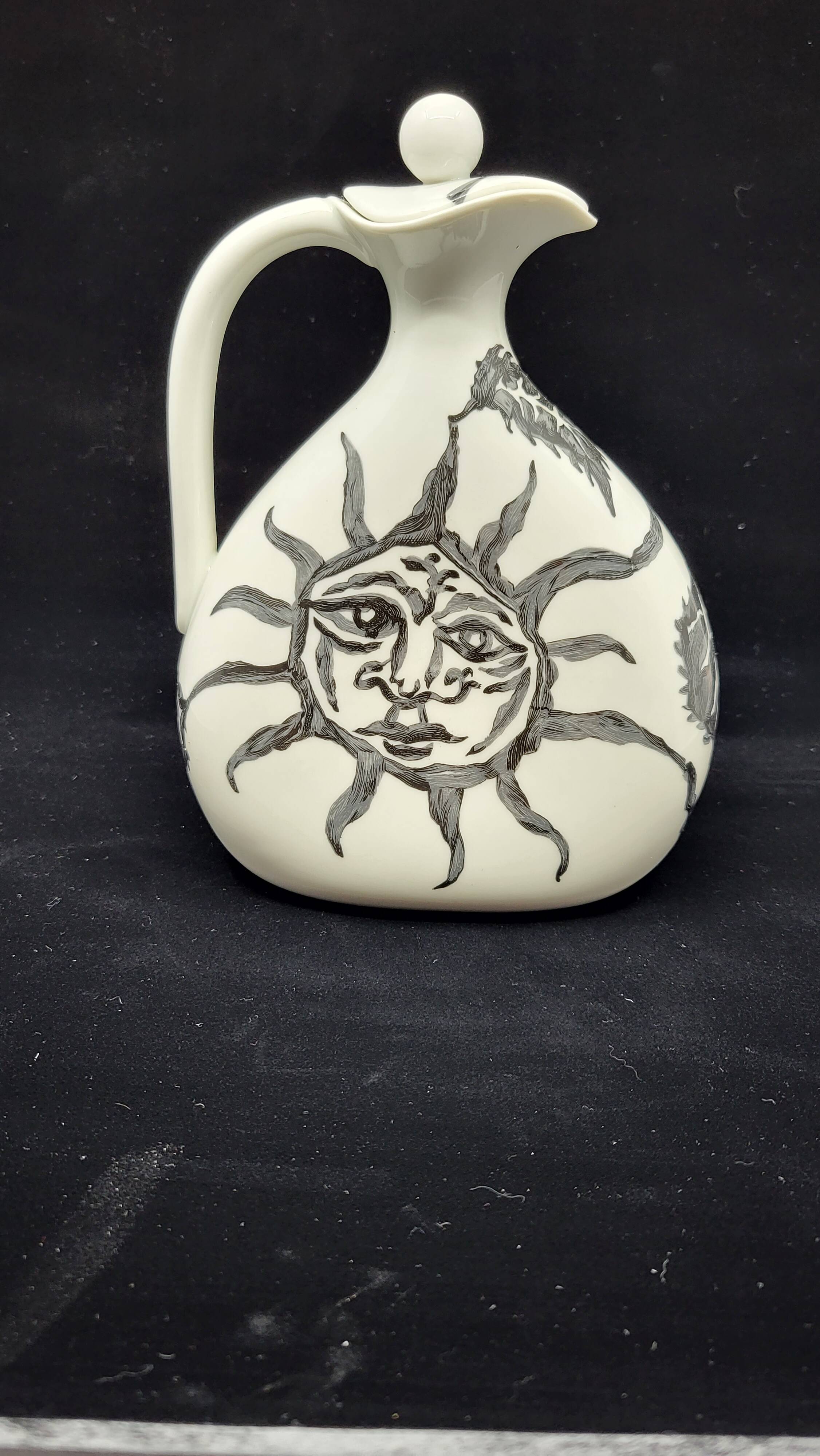 Bottle Jean Lurçat by Haviland Limoges in porcelain France