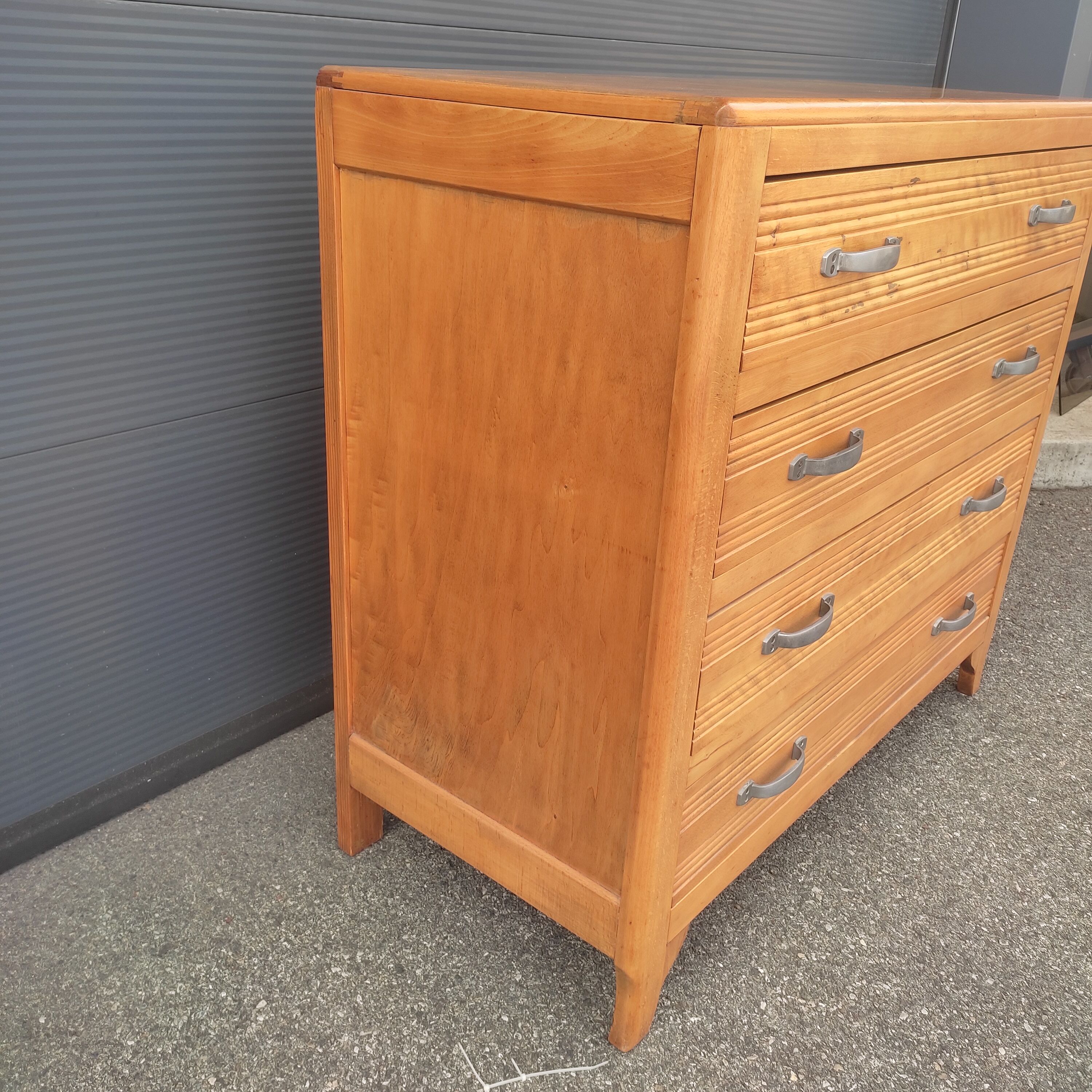 Vintage chest of drawers