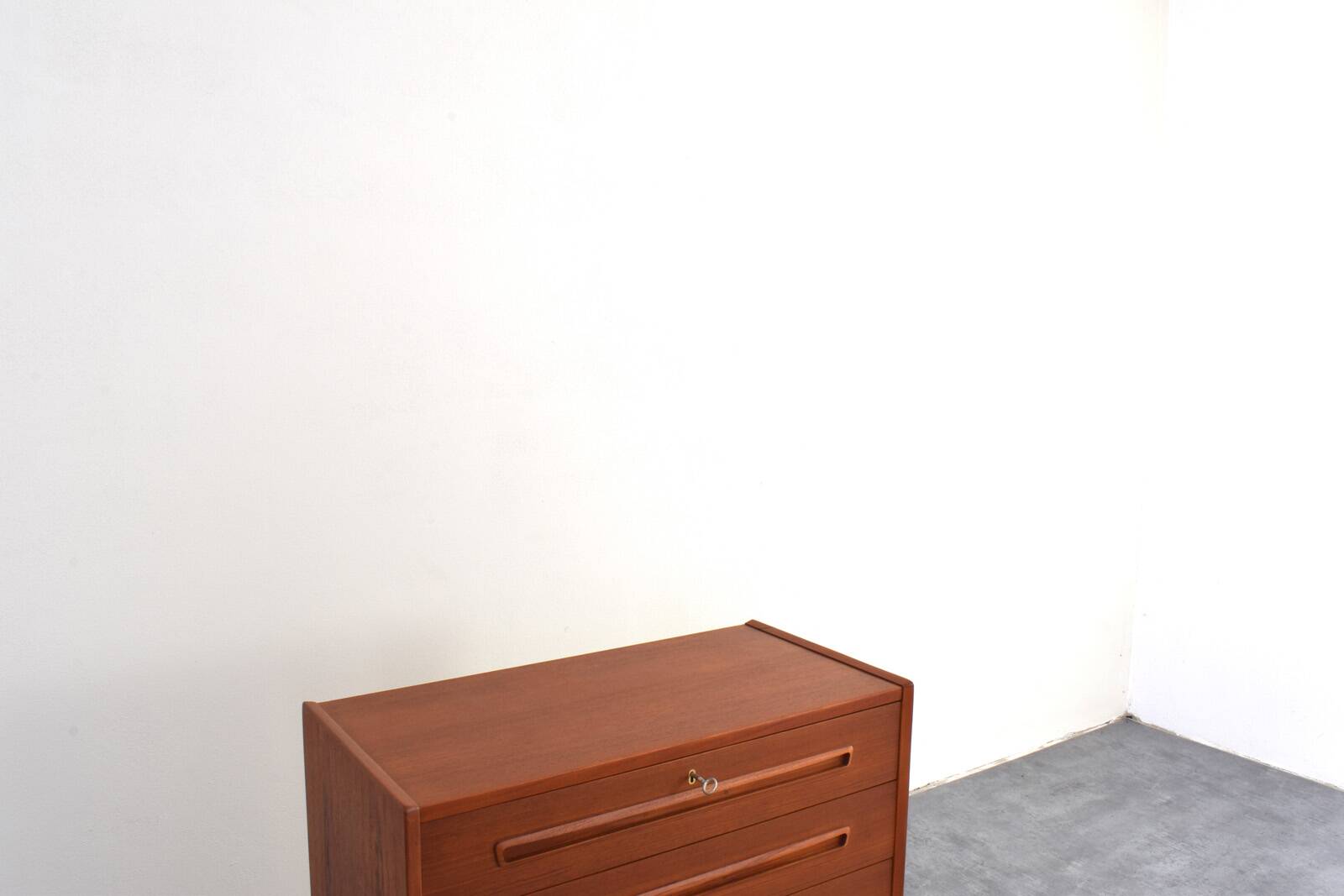 Mid-Century Danish Teak Chest of Drawers, 1960s