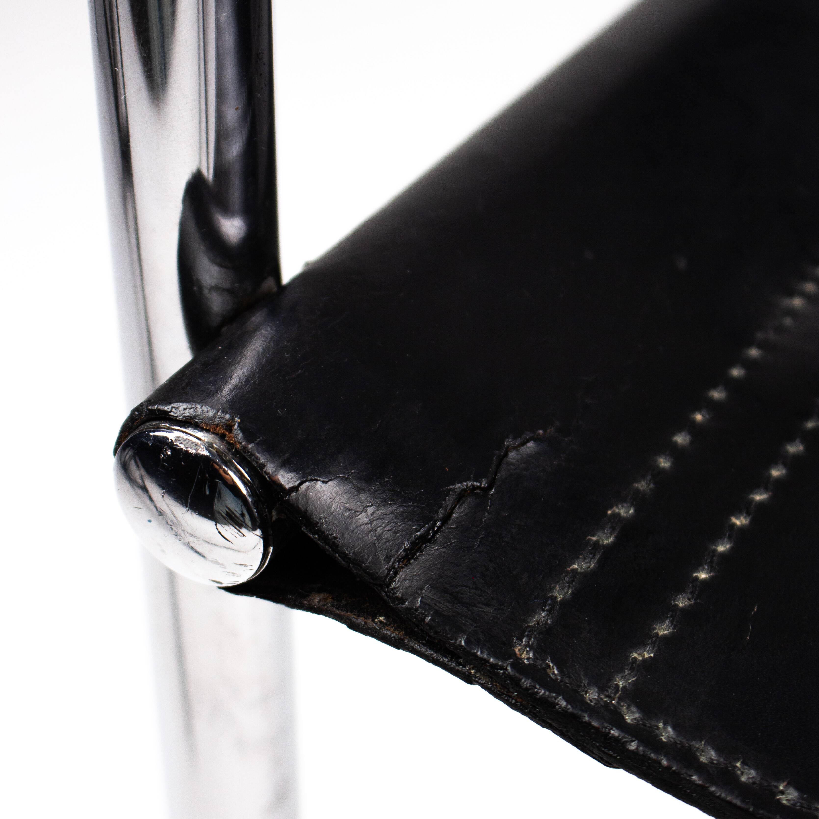 Pair of Matteo Grassi MG5 chairs in black leather and chrome