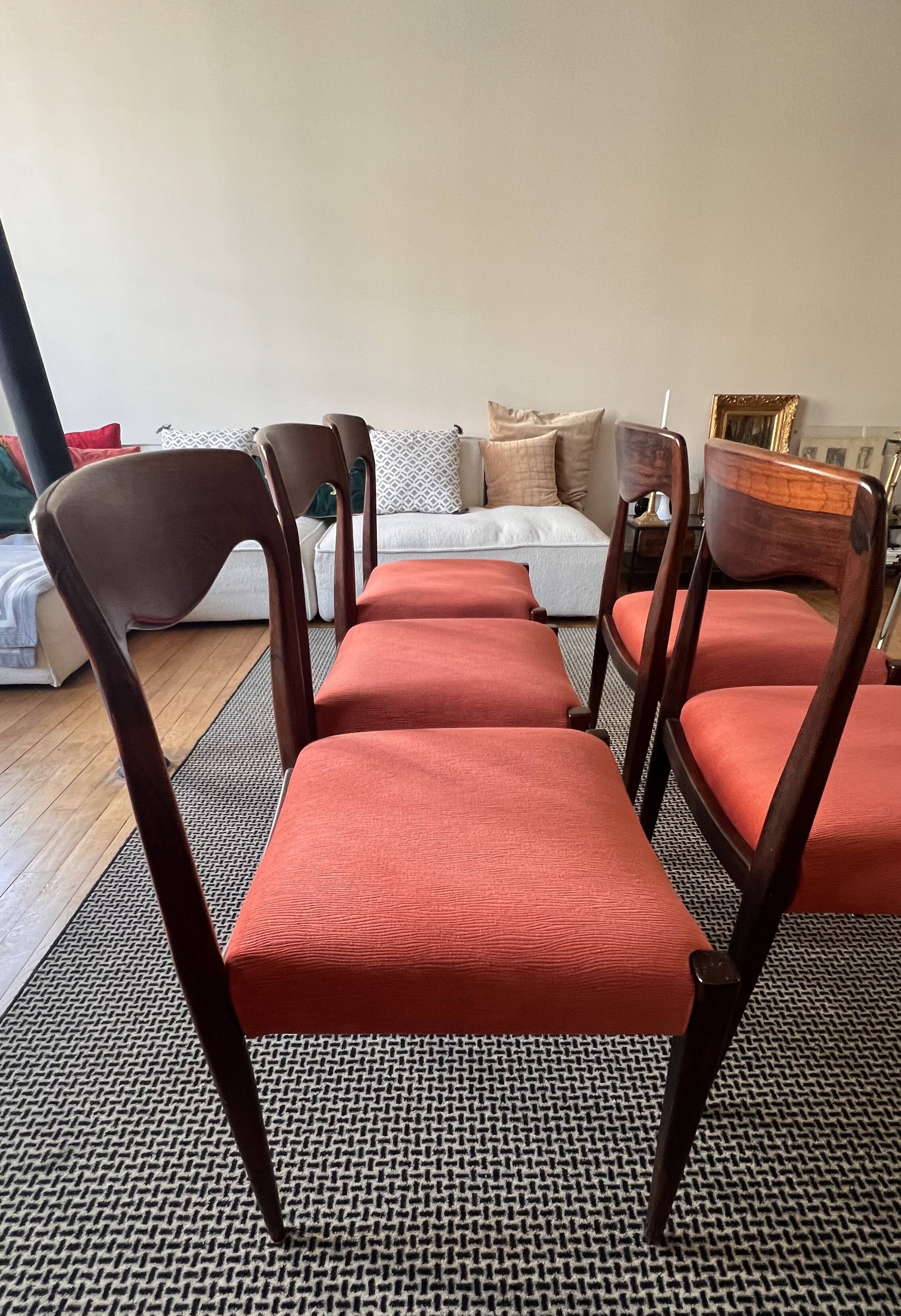 5 Vintage Chairs EDITIONS SELF