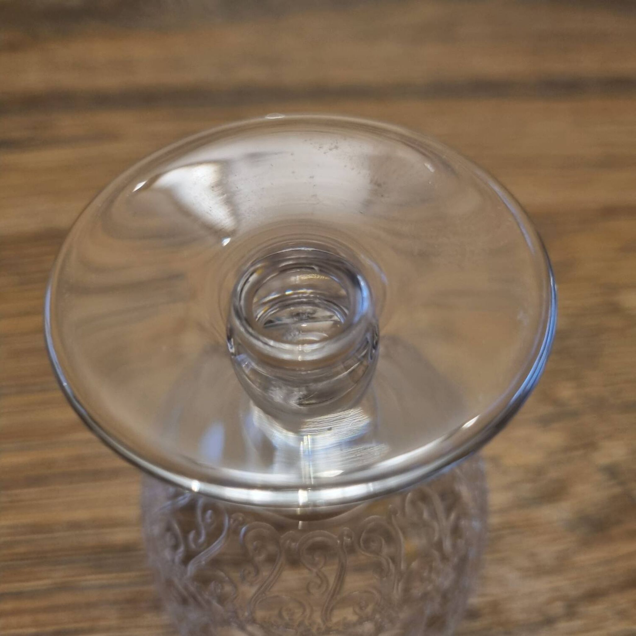 Verre a vin cuit Baccarat modèle Rohan, 1920