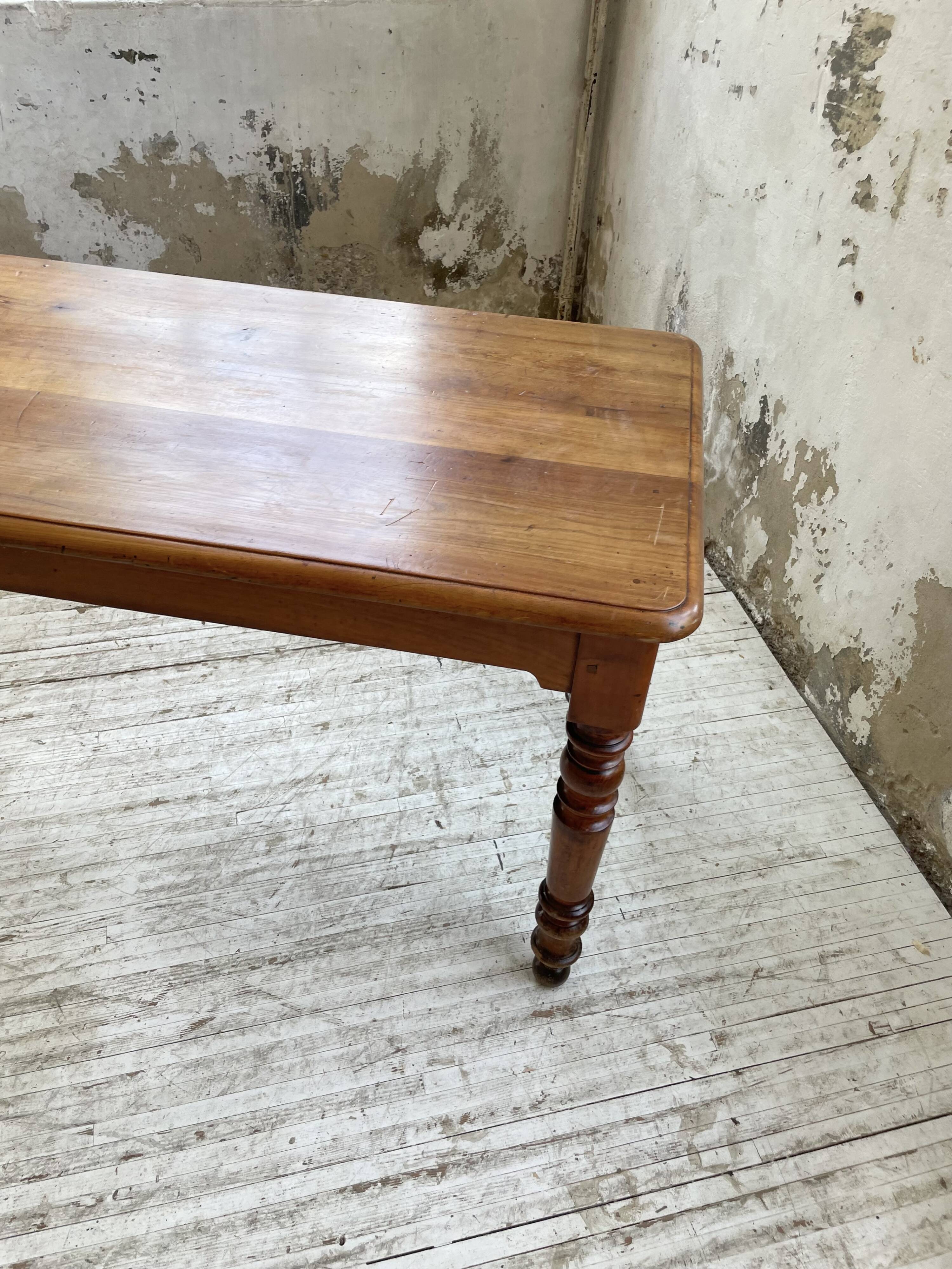 Walnut farm table 185 cm