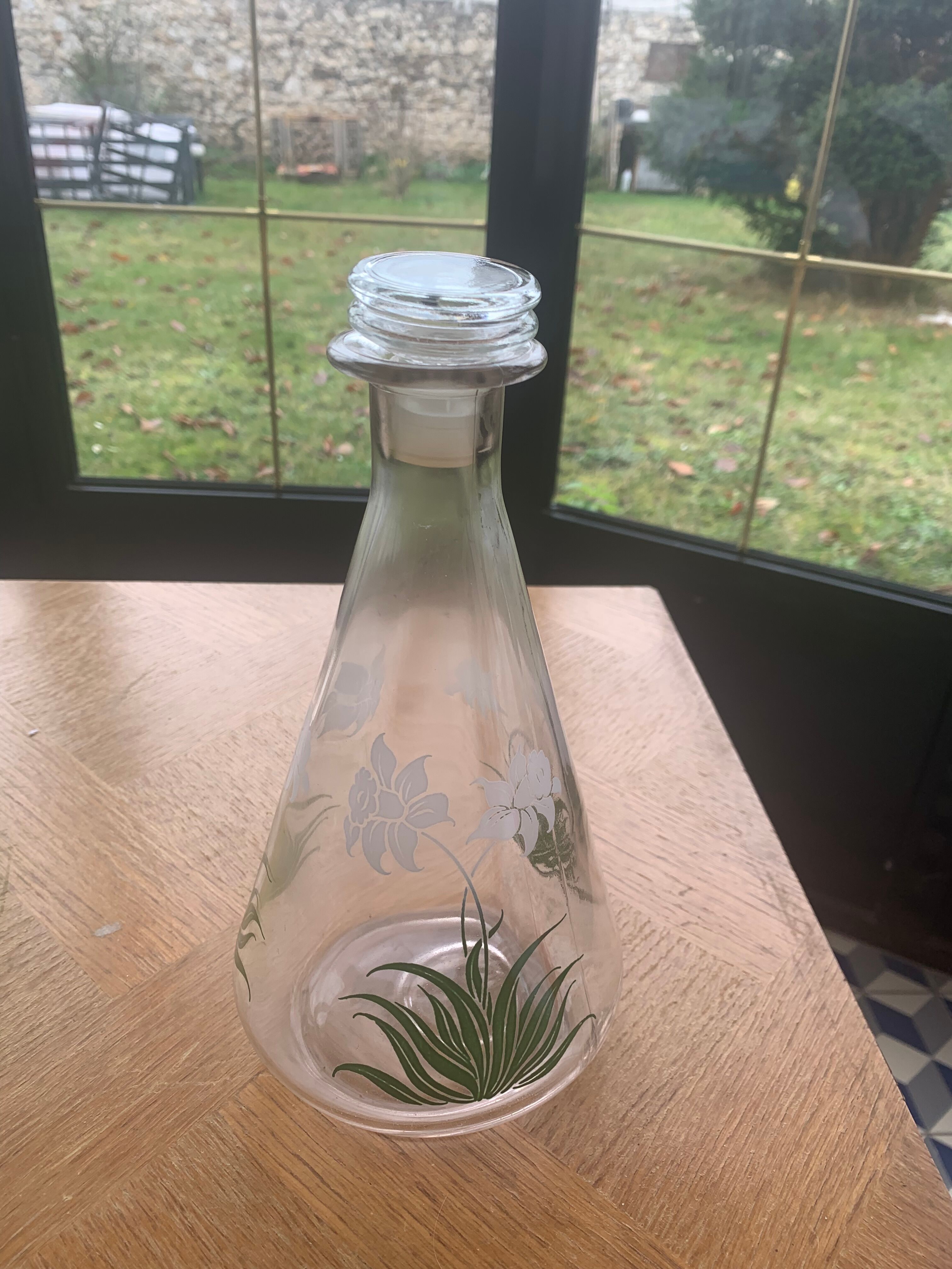 Carafe motif floral narcisse vintage