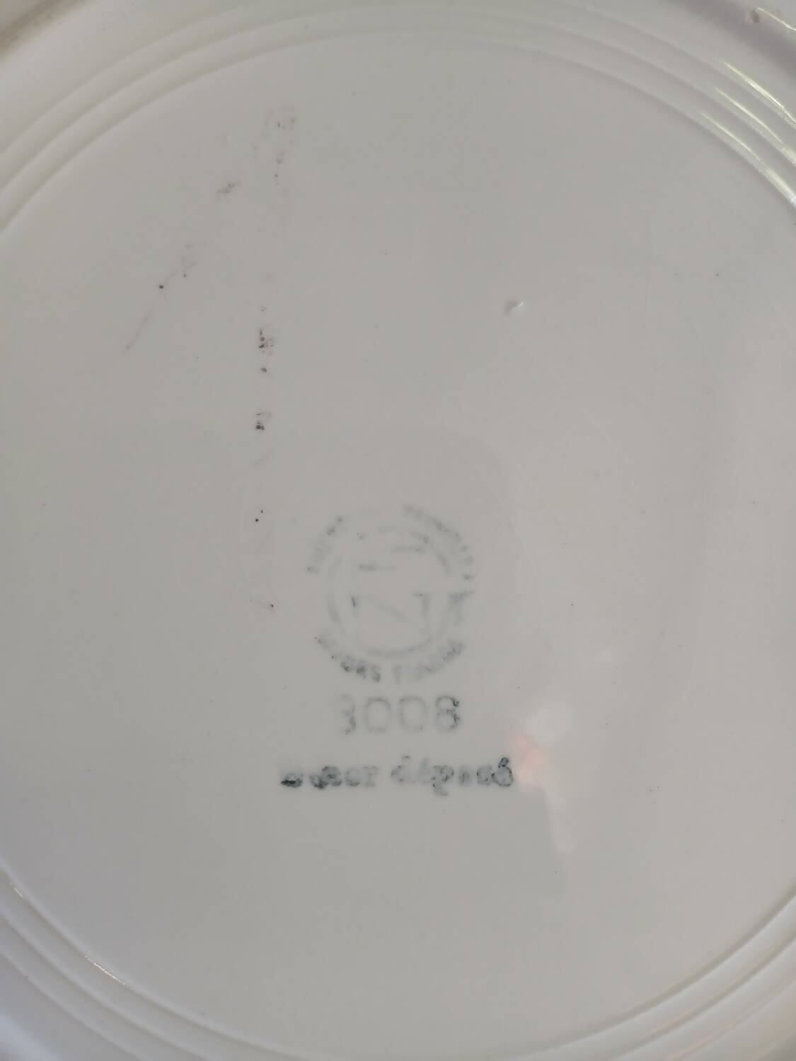 2 old round checkered plates