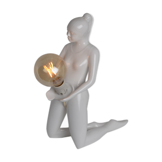 Lampe femme