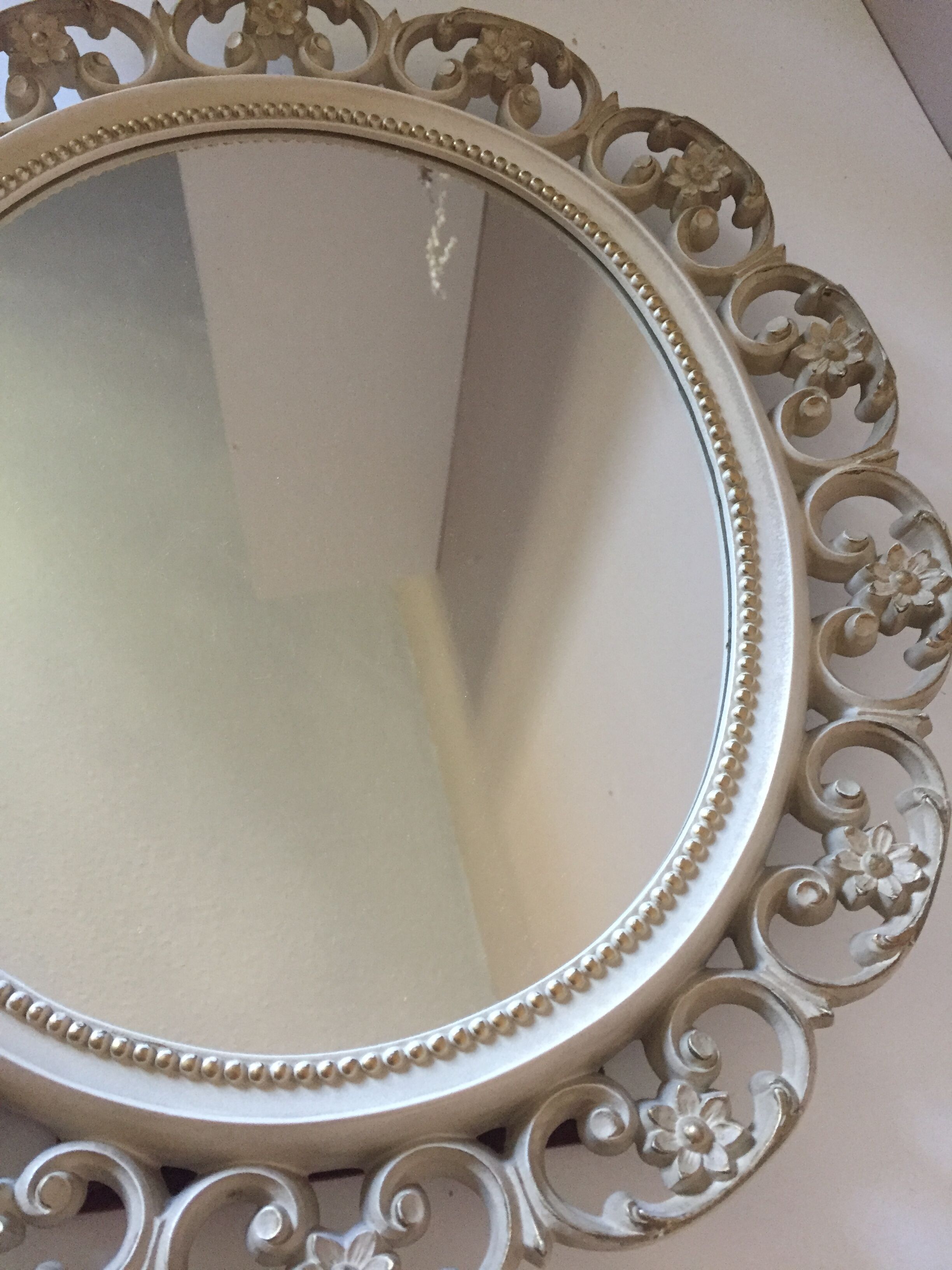 Vintage mirror Syroco Inc