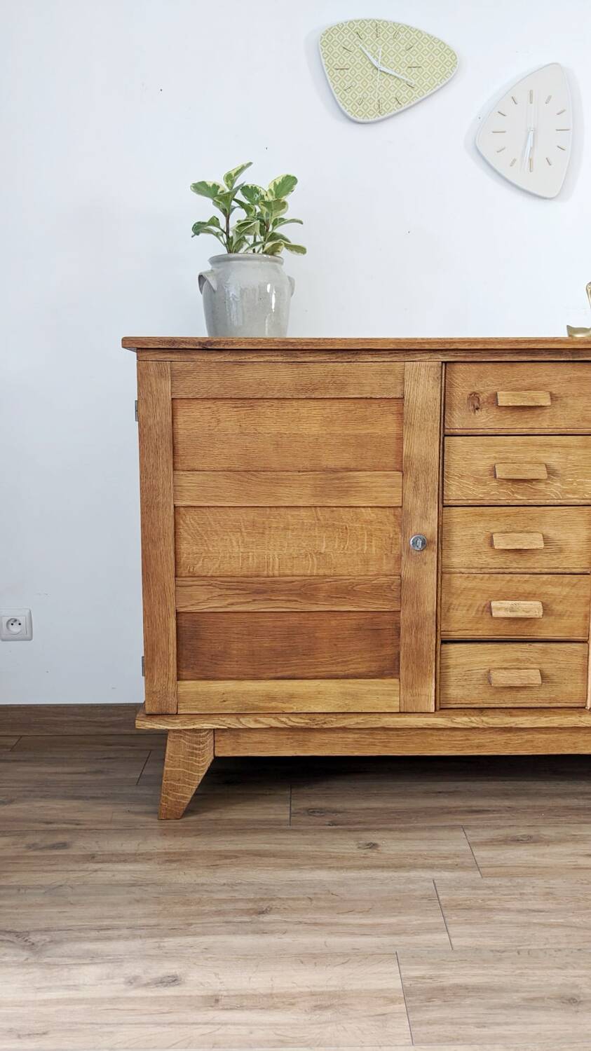 Buffet of disaster victims René Gabriel