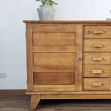 Buffet of disaster victims René Gabriel