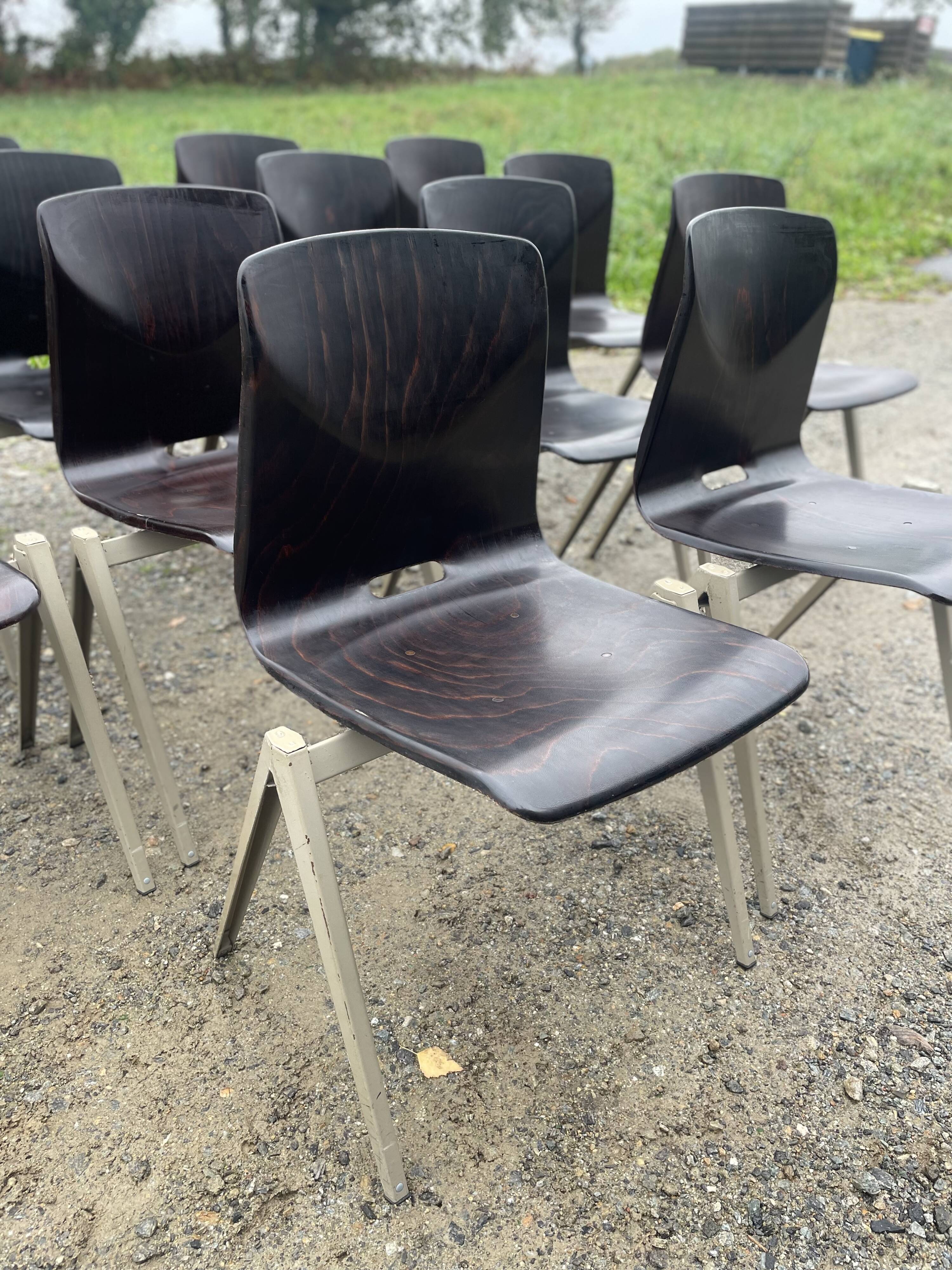Set of 14 Galvanitas S22 chairs