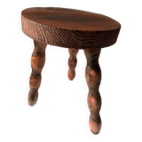 Fiddle milking stool