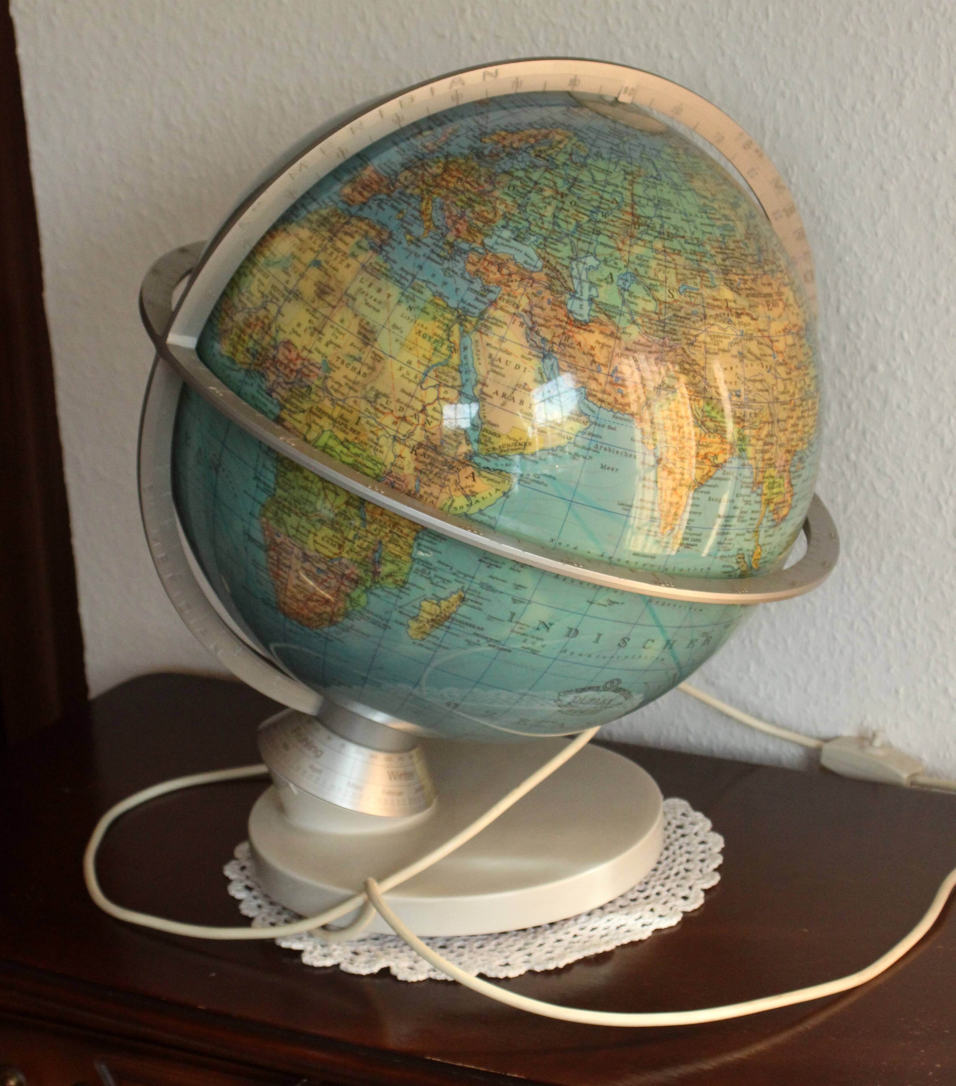 1980s illuminated globe Columbus Duplex with day/night - side - Vintage