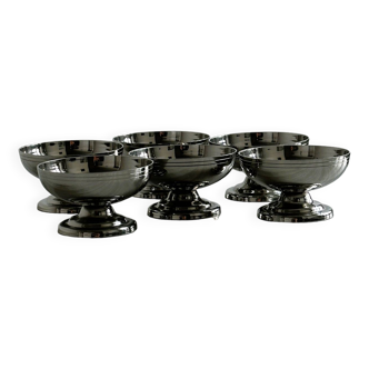 6 stainless steel cups, silver-plated verrines, France.