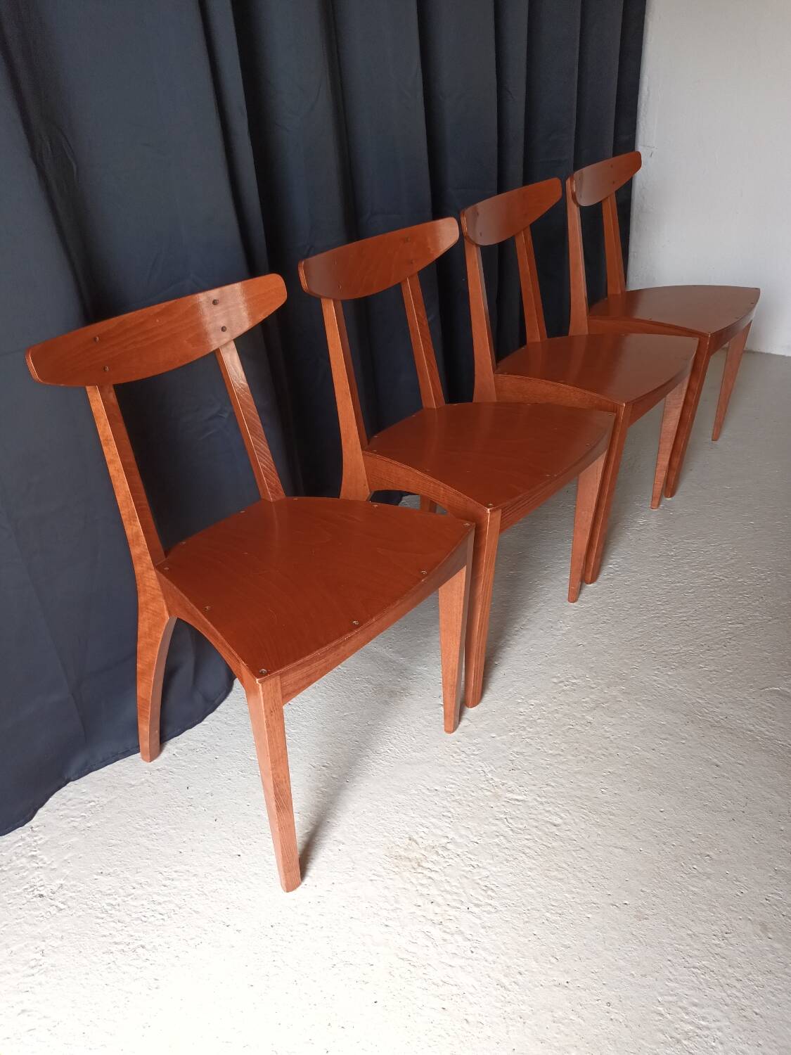 Chaises de Thibault Desombre