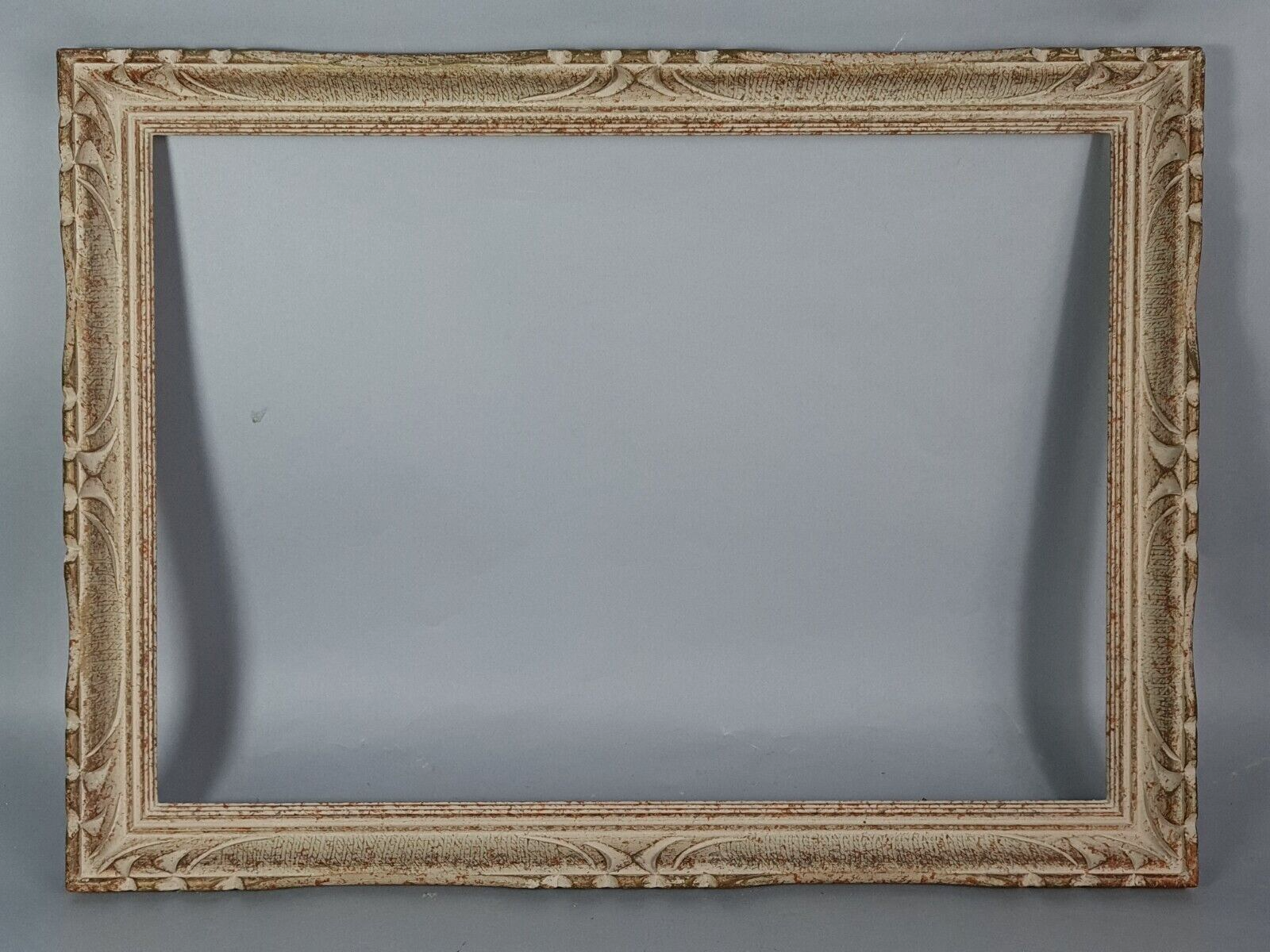 Old frame 68x48 foliage 58x41 cm carved wood ceruse style Montparnasse SB