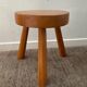 Tabouret tripode en pin massif années 70
